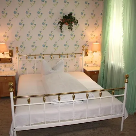 Affittacamere Privathotel Bruegges Loui 3*