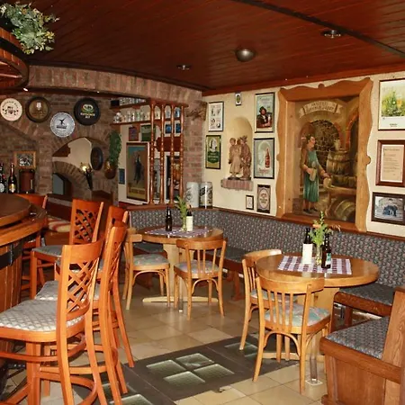 Affittacamere Privathotel Bruegges Loui 3*